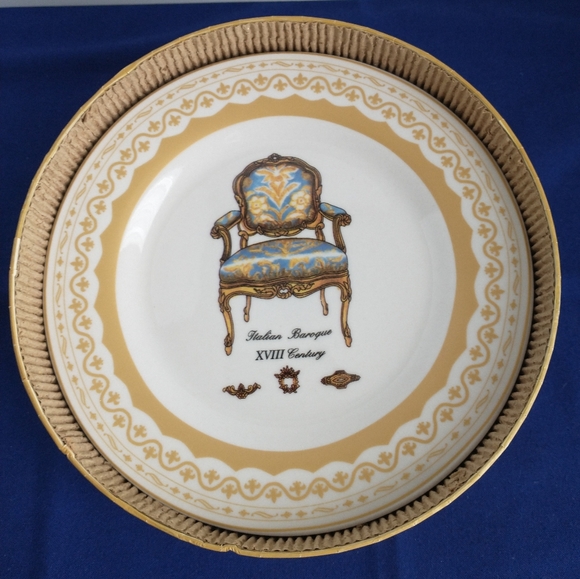 4 Plates ANTIQUE CHAIRS Dessert NIB - Picture 4 of 14